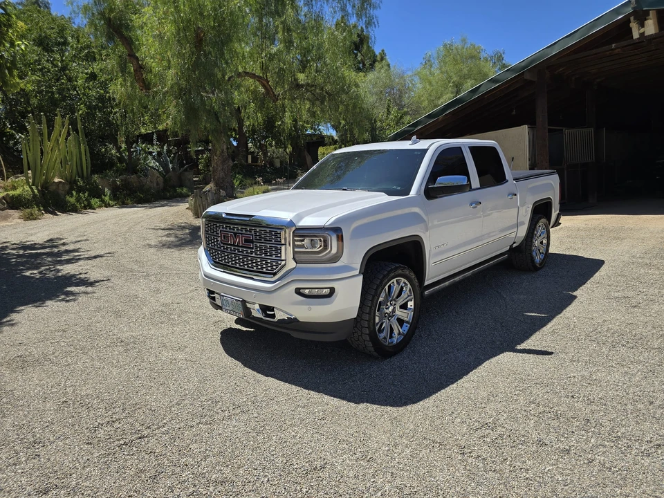 2018 GMC Sierra 4th Gen - Image 16 of 31