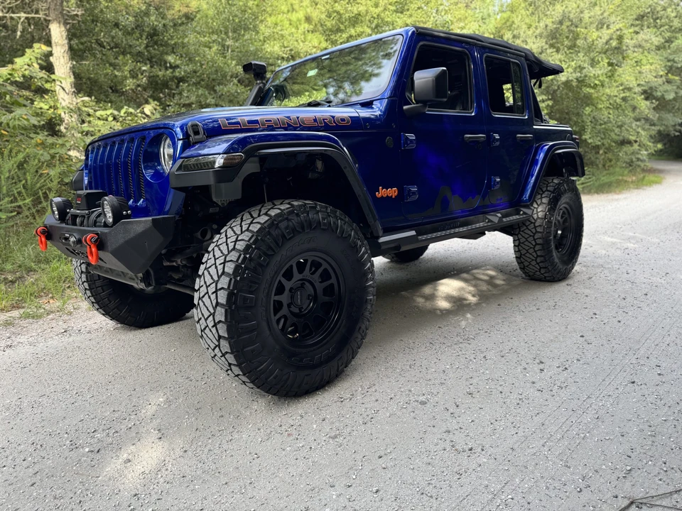 2018 Jeep JL Wrangler - Image 3 of 31