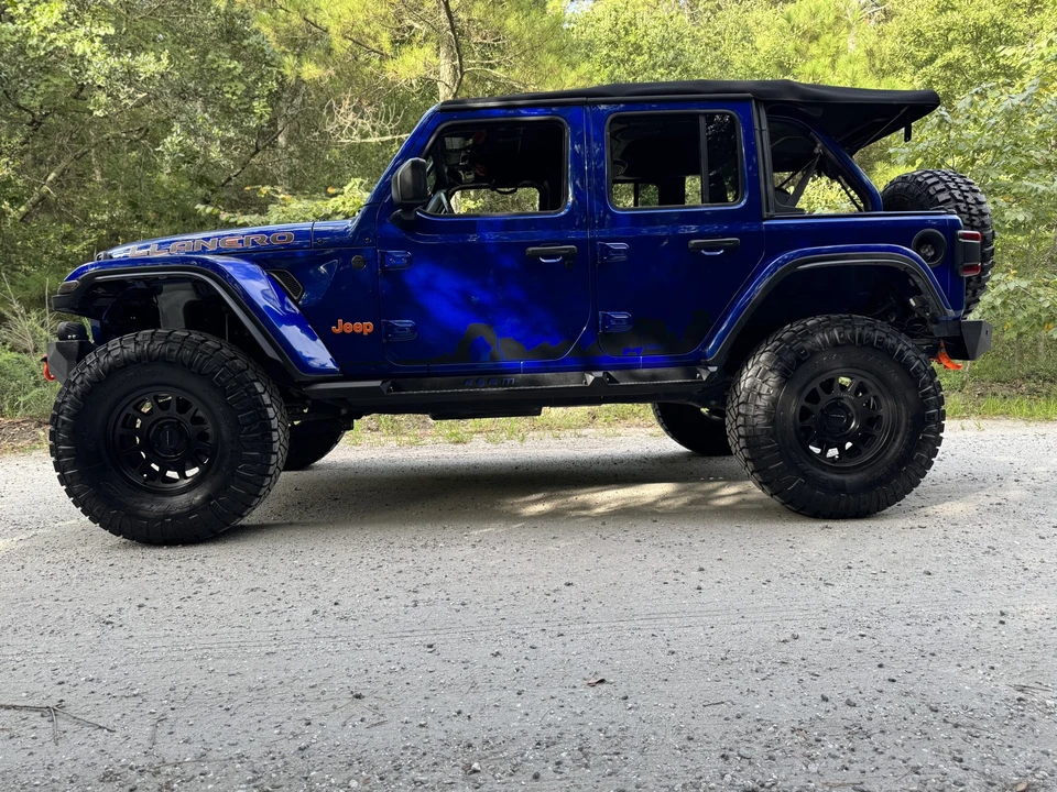 2018 Jeep JL Wrangler - Image 4 of 31