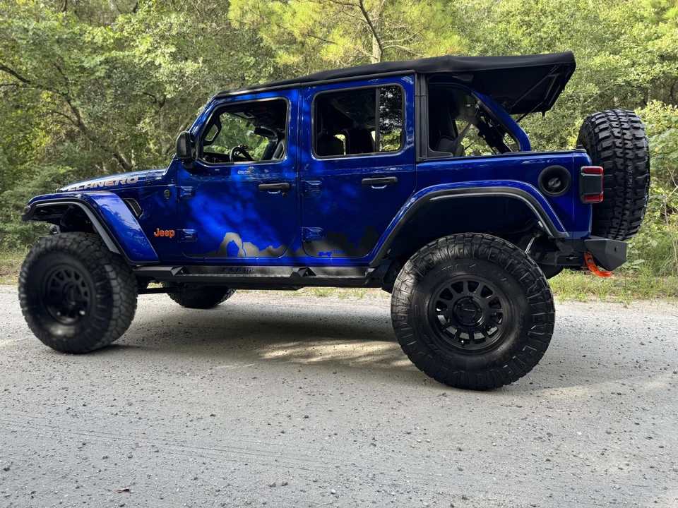 2018 Jeep JL Wrangler - Image 5 of 31