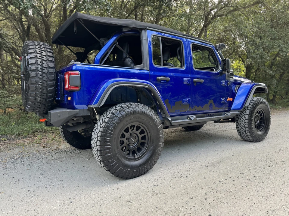2018 Jeep JL Wrangler - Image 11 of 31