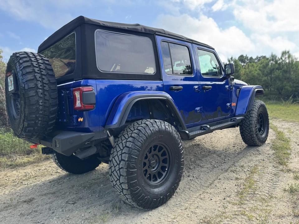 2018 Jeep JL Wrangler - Image 25 of 31