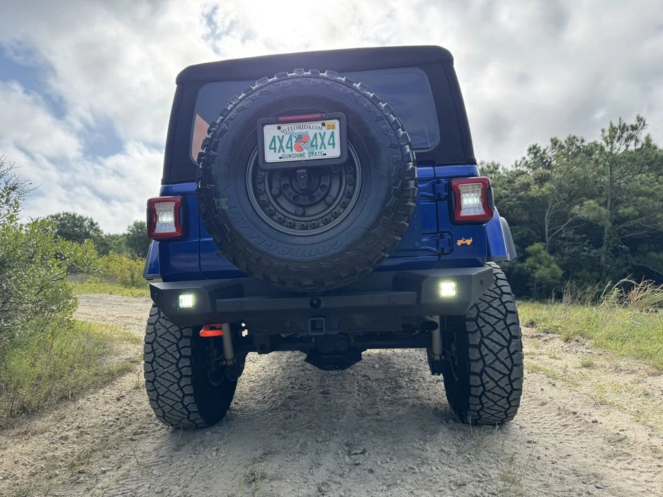 2018 Jeep JL Wrangler - Image 23 of 31