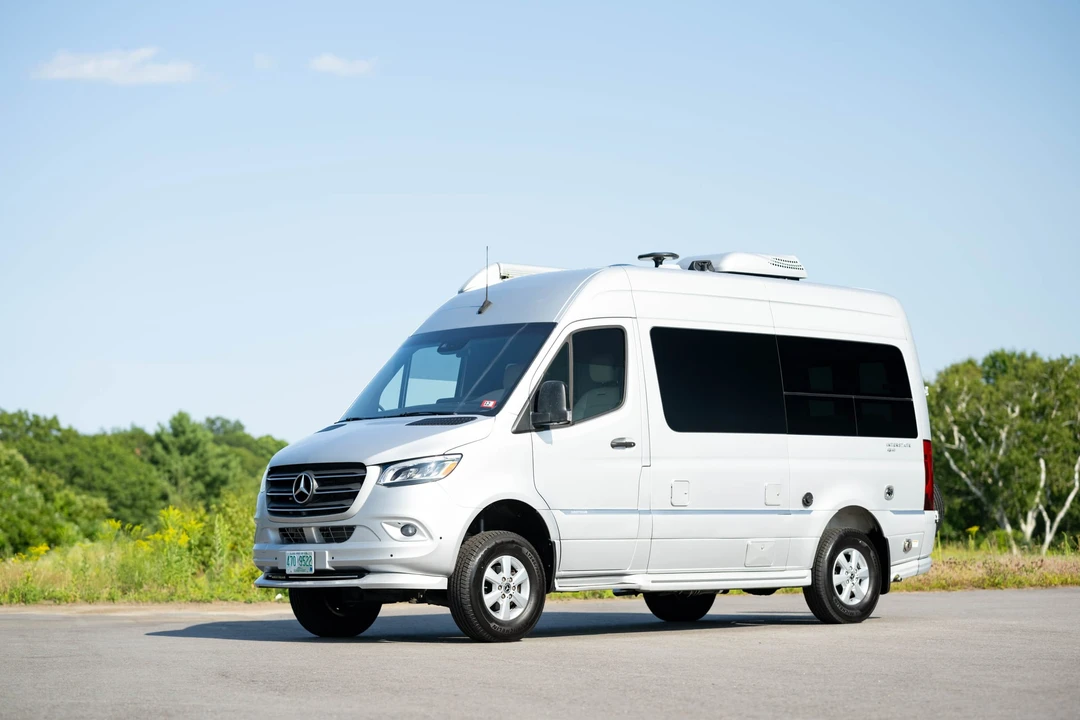 2019 Airstream - Image 21 of 31