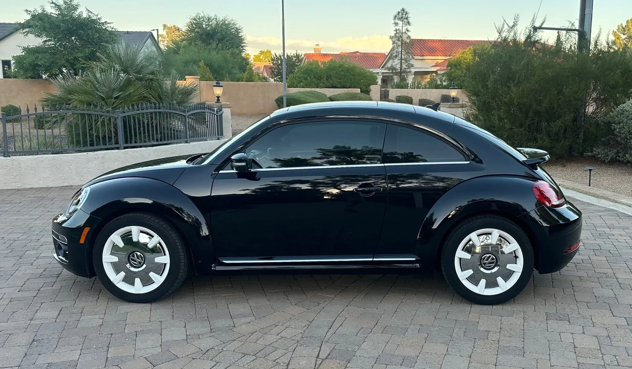 2019 Volkswagen A5 Beetle - Image 5 of 6