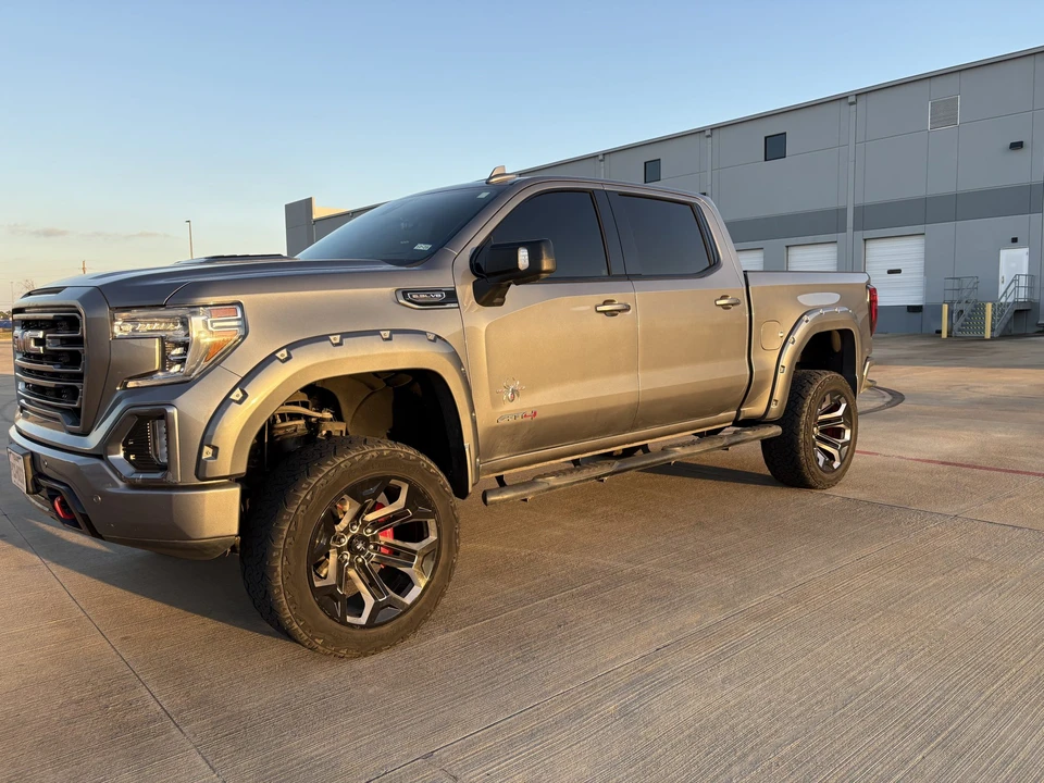 2020 GMC Sierra 5th Gen - Image 2 of 31