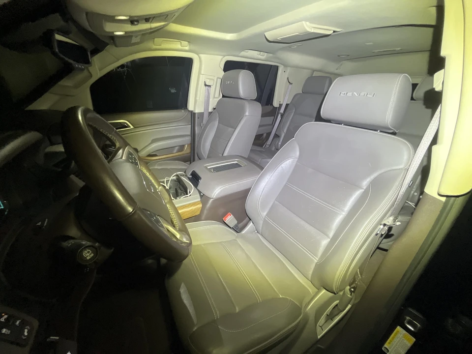 2020 GMC Yukon 4th Gen - Image 26 of 31