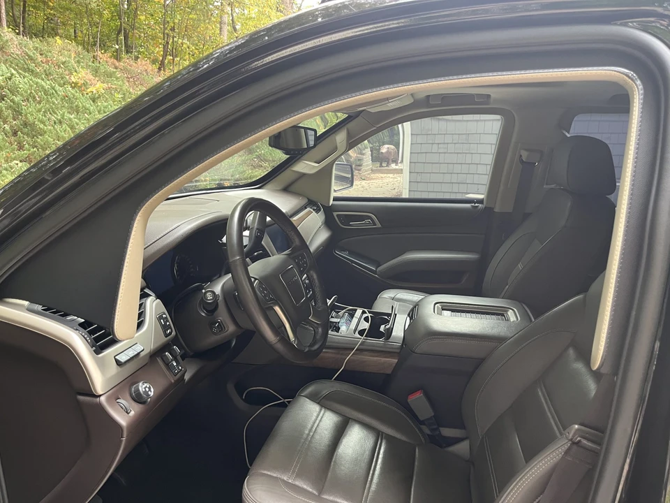2020 GMC Yukon 4th Gen - Image 25 of 31