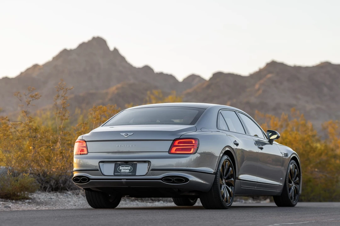 2021 Bentley Continental Flying Spur - Image 14 of 31