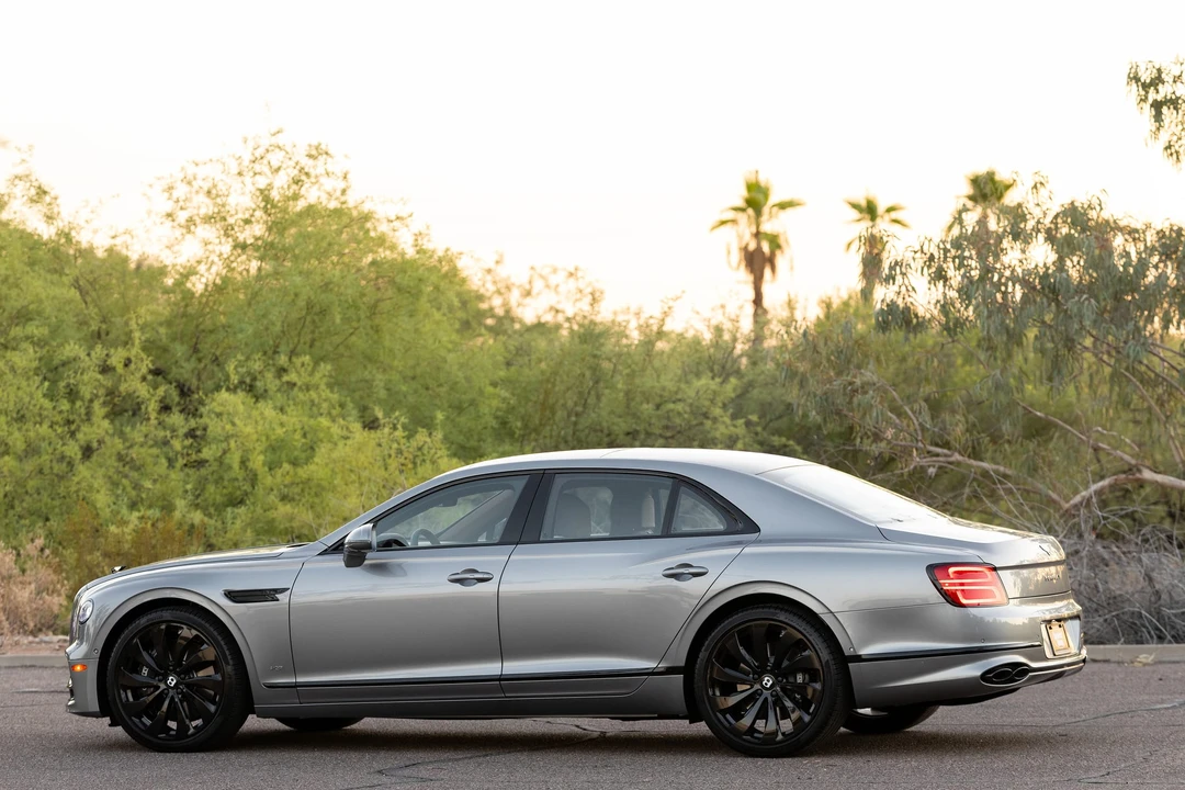 2021 Bentley Continental Flying Spur - Image 23 of 31