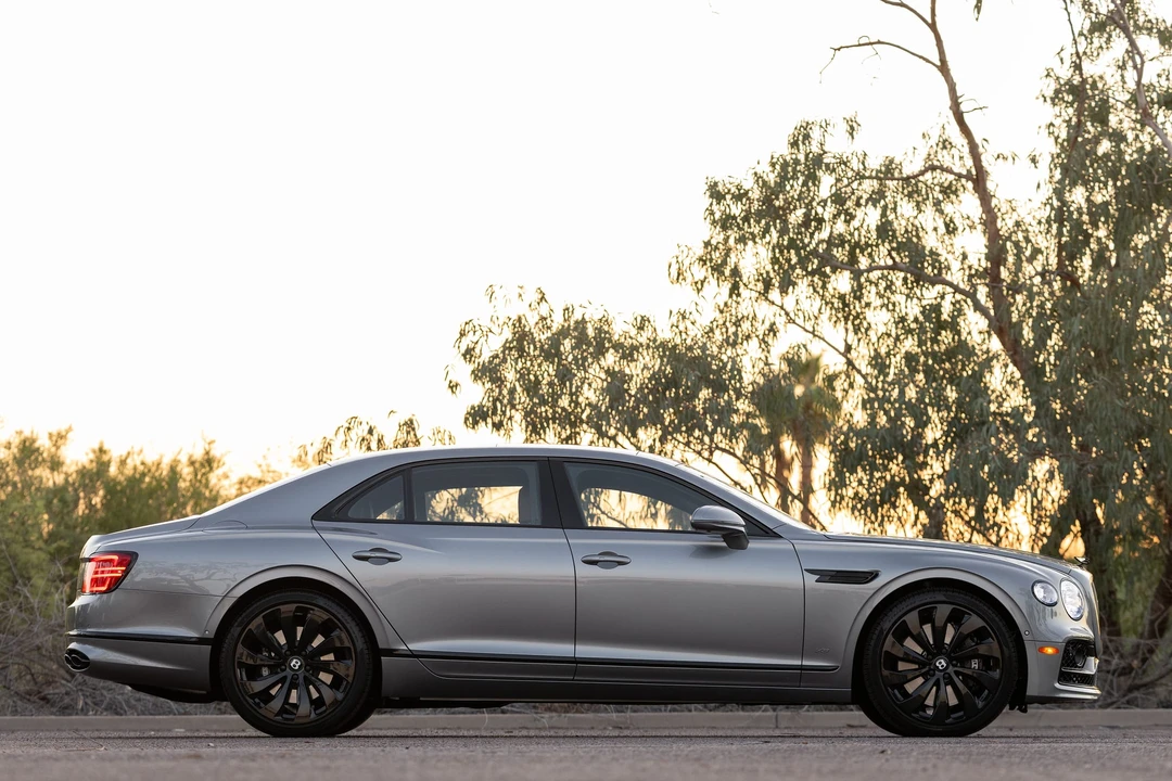 2021 Bentley Continental Flying Spur - Image 31 of 31