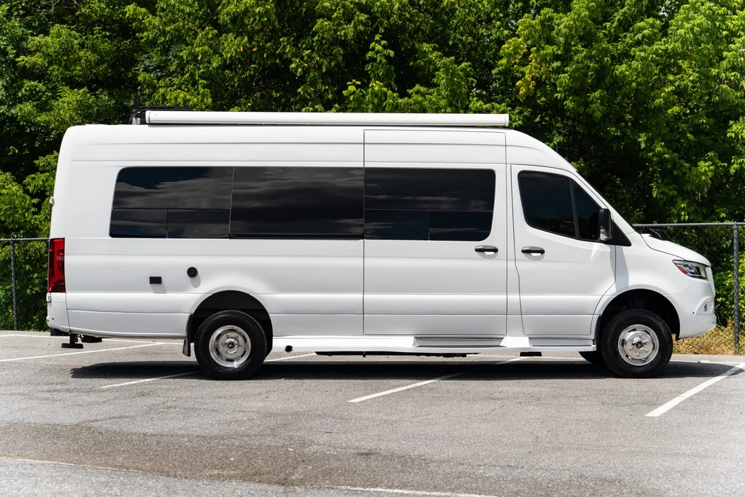 2021 Mercedes-Benz VS30 Sprinter - Image 2 of 31
