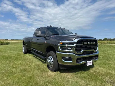 2025 Dodge Ram 3500 Tradesman Level 2 Crew Cab