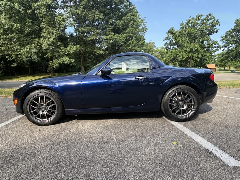 2011 Mazda NC MX-5 Miata - Image 2 of 31