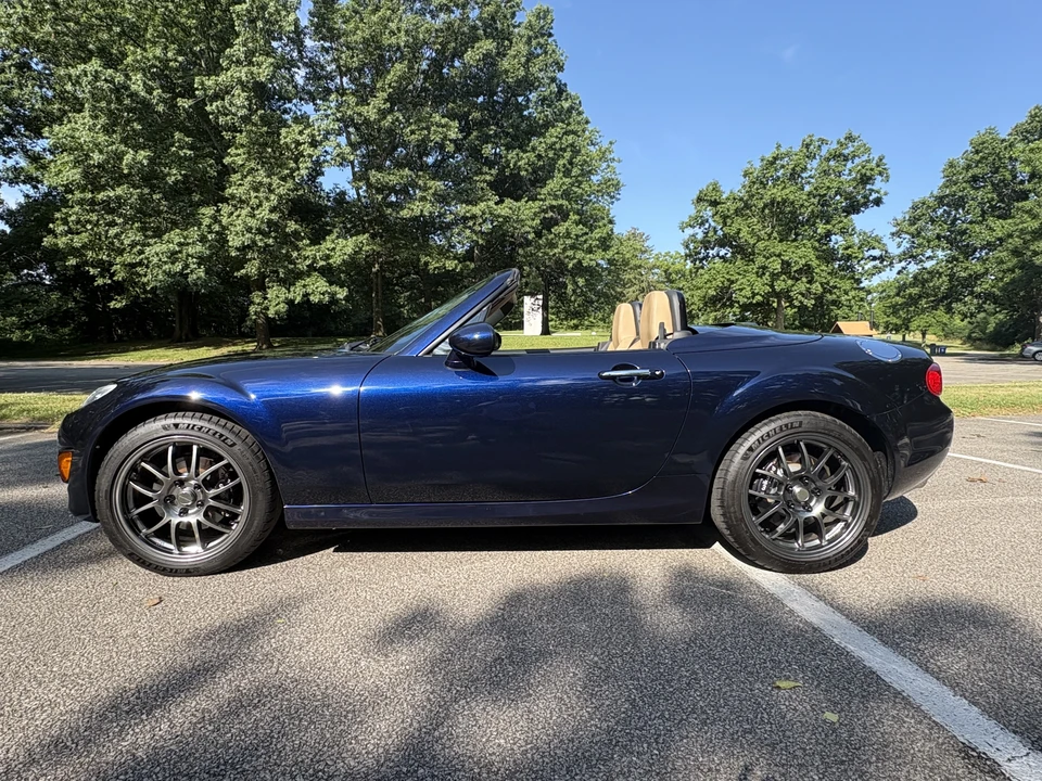 2011 Mazda NC MX-5 Miata - Image 10 of 31