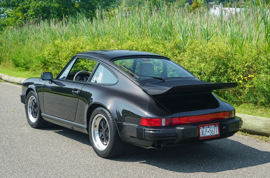 1989 Porsche 911 Carrera 3.2 - Image 6 of 6