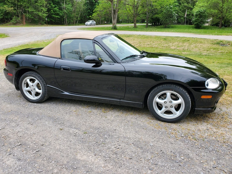 2000 Mazda NB MX-5 Miata - Image 18 of 31