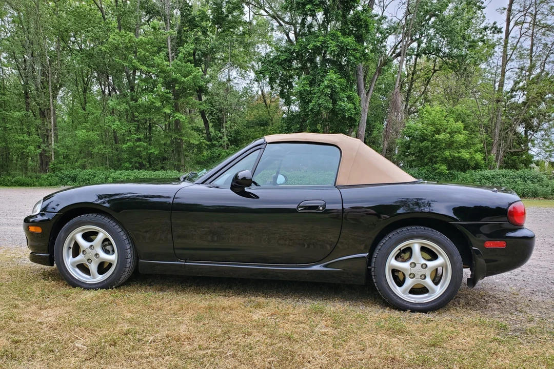 2000 Mazda NB MX-5 Miata - Image 25 of 31