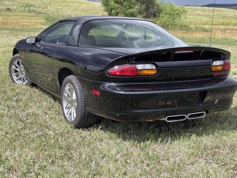 2002 Chevrolet Camaro SS 4th Gen - Image 8 of 31
