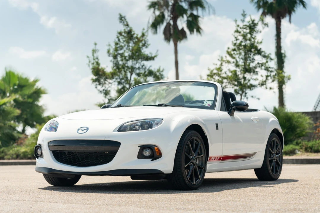 2013 Mazda NC MX-5 Miata - Image 2 of 31