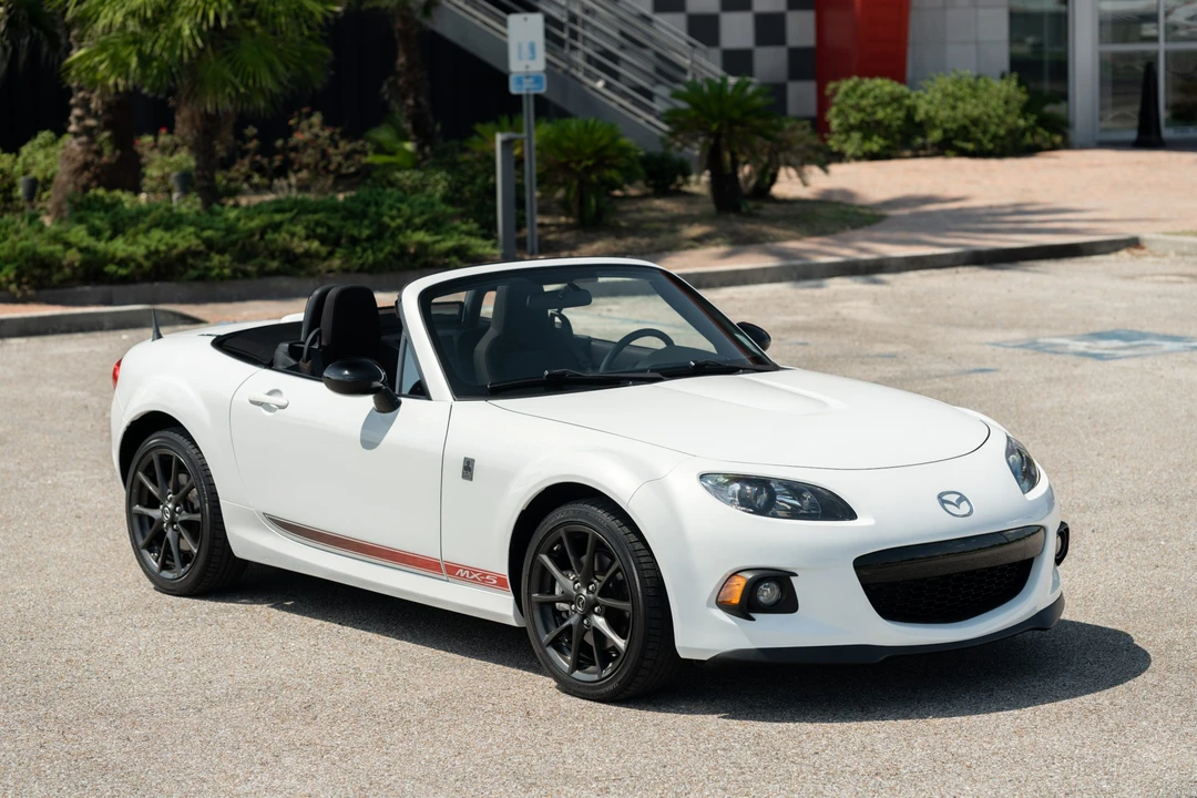 2013 Mazda NC MX-5 Miata - Image 17 of 31