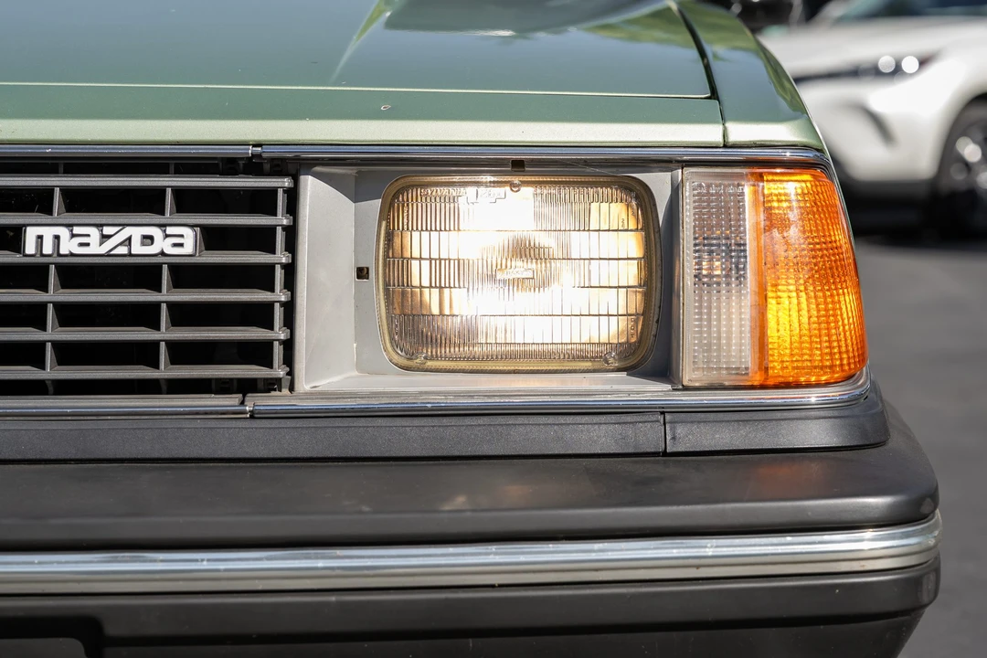 1982 Mazda - Image 18 of 31