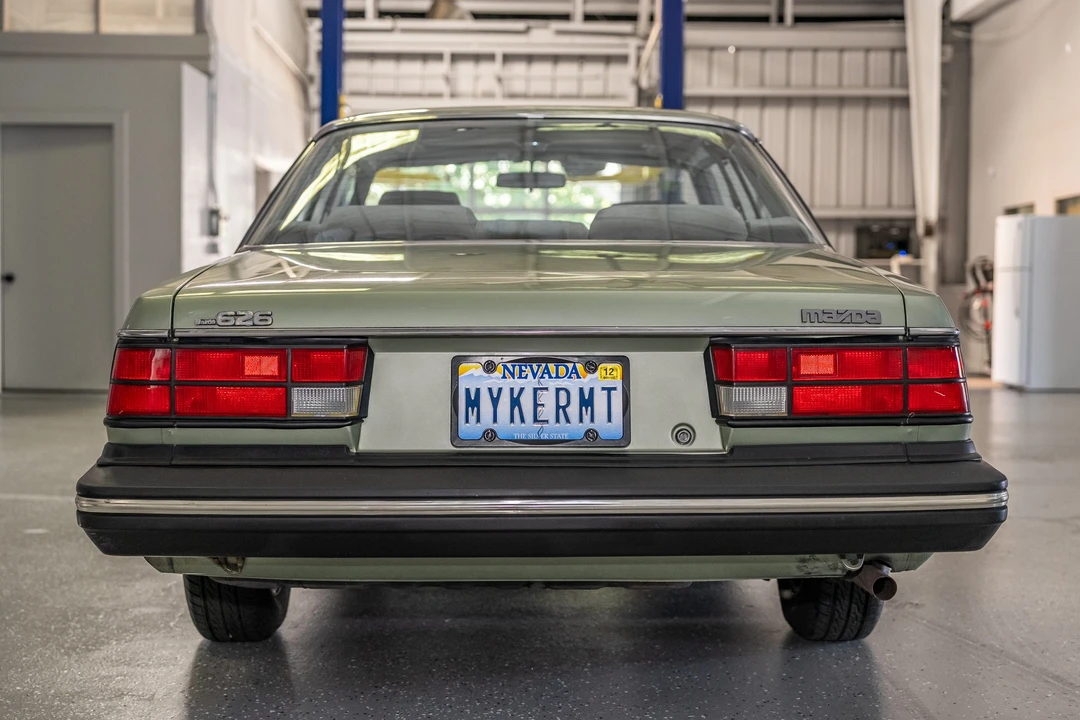 1982 Mazda - Image 5 of 31