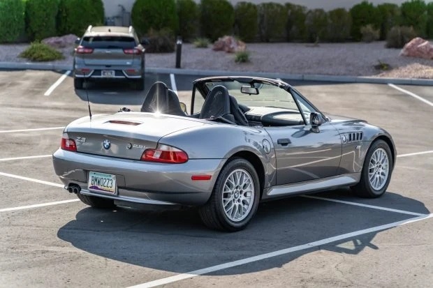2002 BMW Z3 Roadster - Image 2 of 8