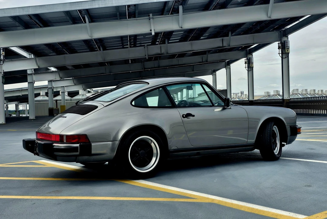 1989 Porsche 911 Carrera 3.2 - Image 24 of 31