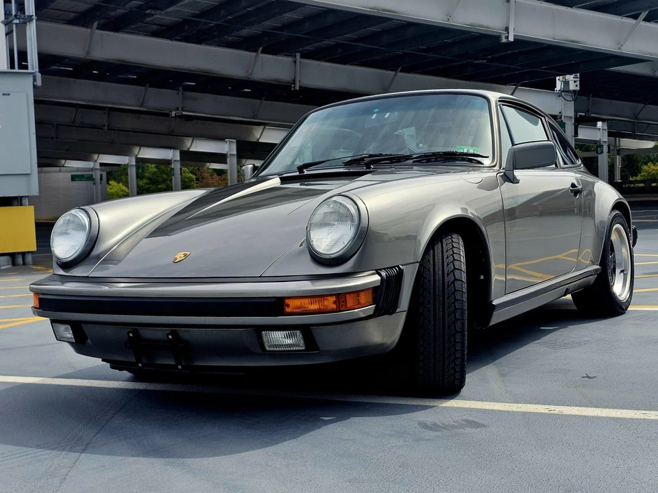 1989 Porsche 911 Carrera 3.2 - Image 12 of 31