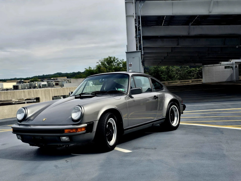 1989 Porsche 911 Carrera 3.2 - Image 8 of 31