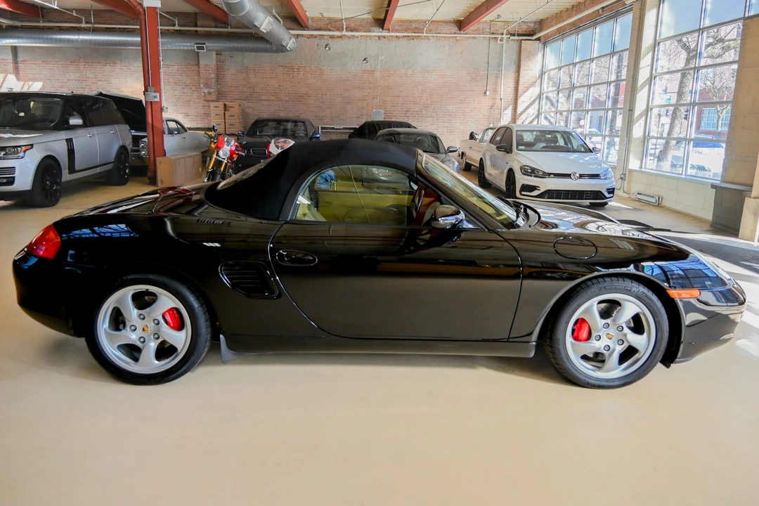 2001 Porsche Boxster - Image 25 of 31