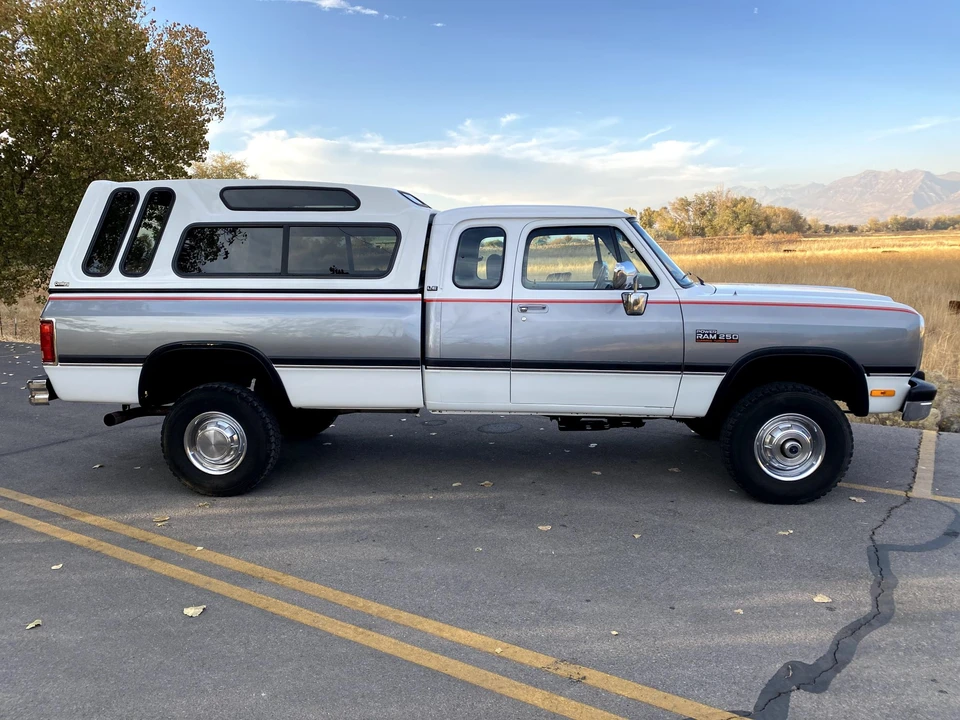 1993 Dodge Ram 1st Gen - Image 23 of 31