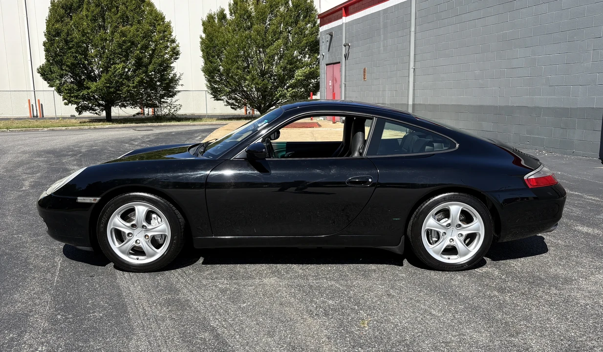 1999 Porsche 996 Carrera 4 - Image 2 of 31