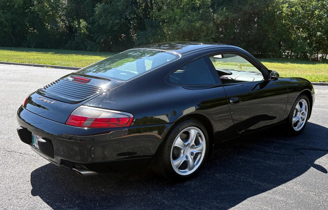 1999 Porsche 996 Carrera 4 - Image 7 of 31