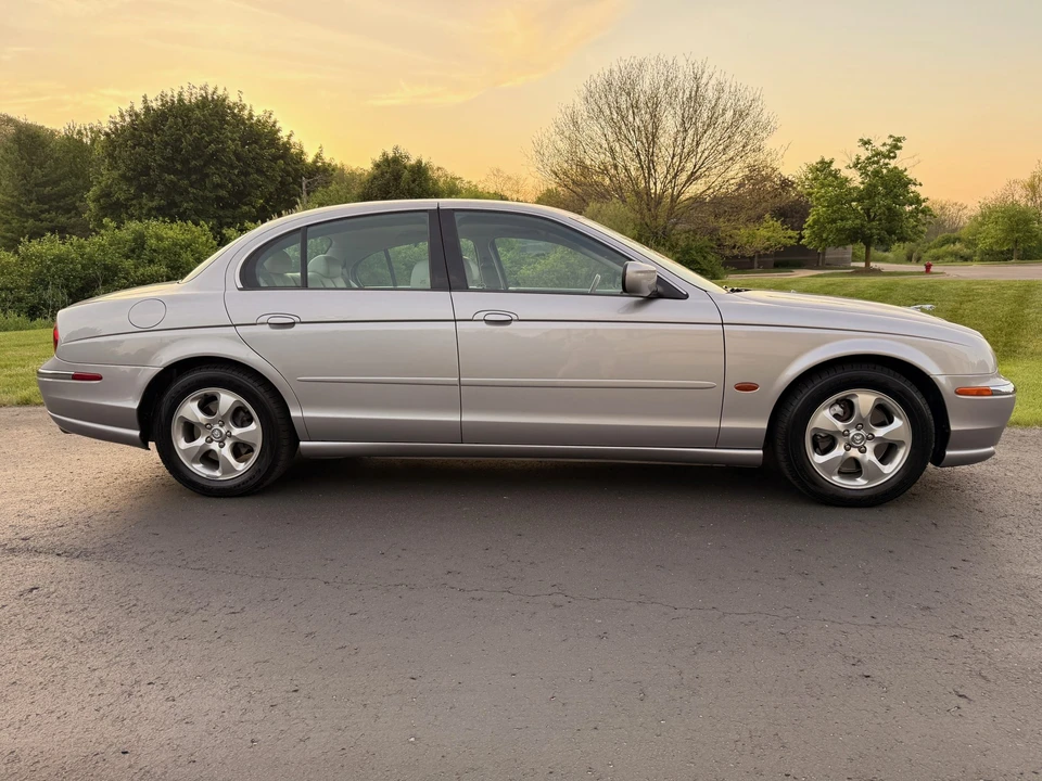 2000 Jaguar S-Type 2nd Gen - Image 25 of 31
