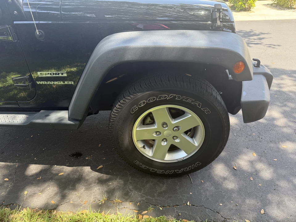 2015 Jeep JK Wrangler - Image 25 of 31