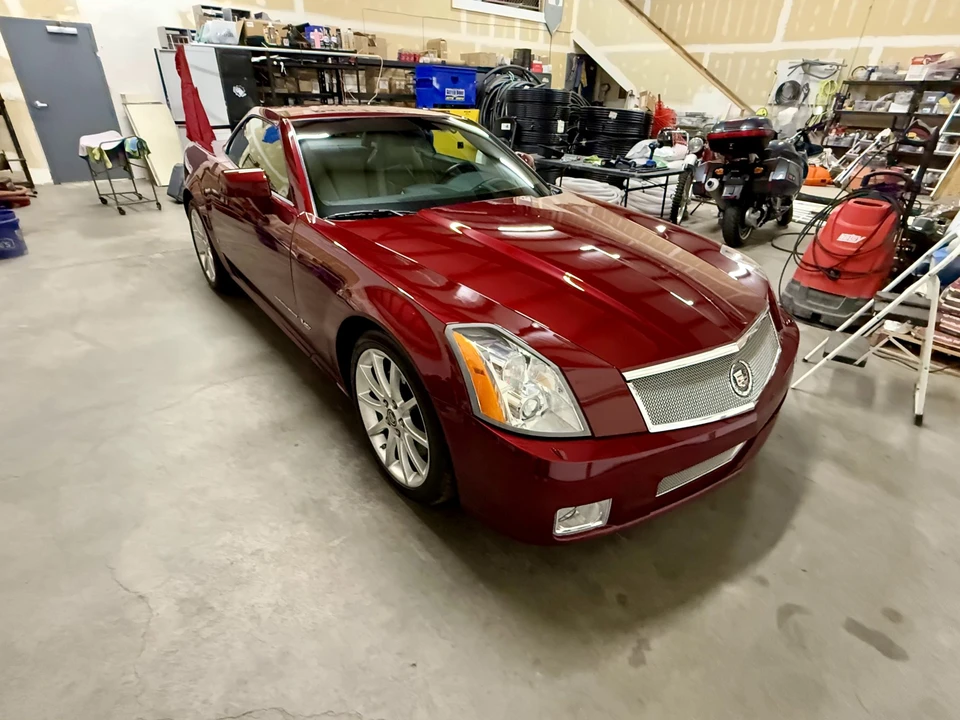 2006 Cadillac XLR-V - Image 2 of 31