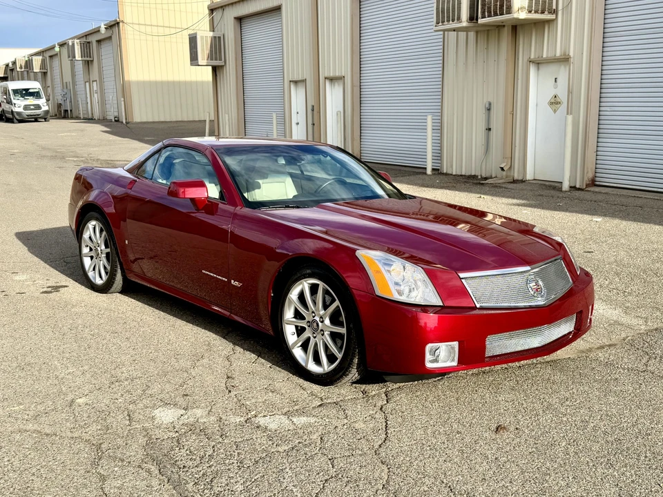 2006 Cadillac XLR-V - Image 25 of 31