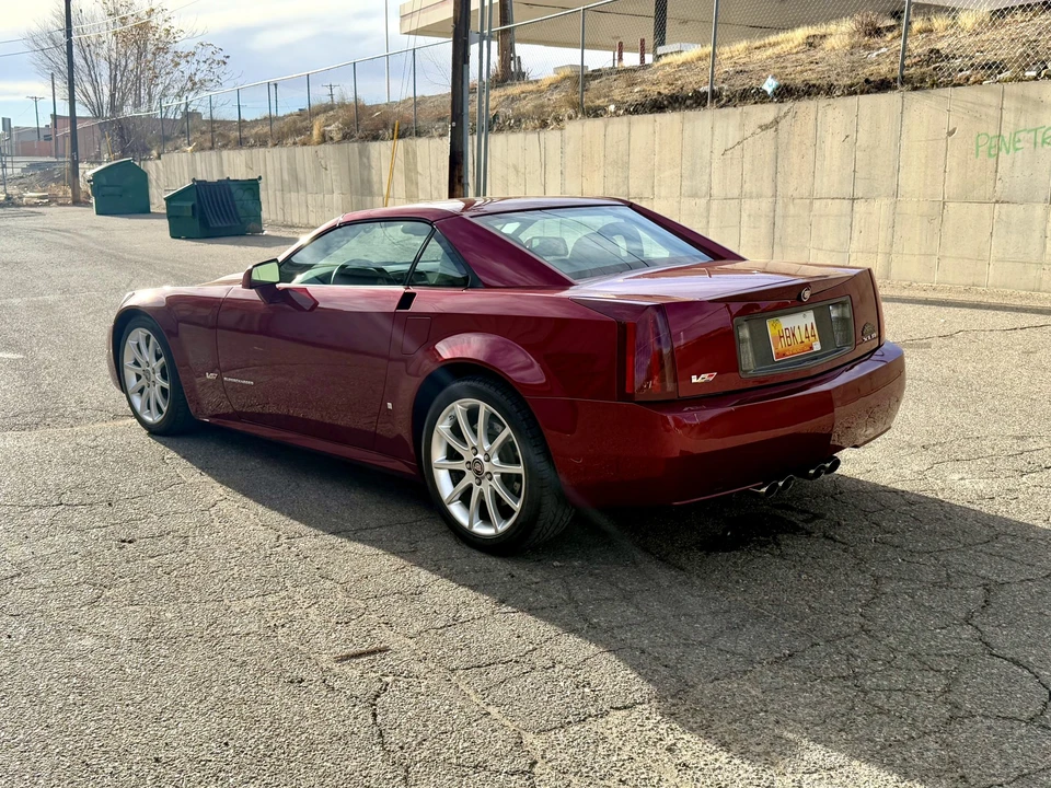 2006 Cadillac XLR-V - Image 13 of 31