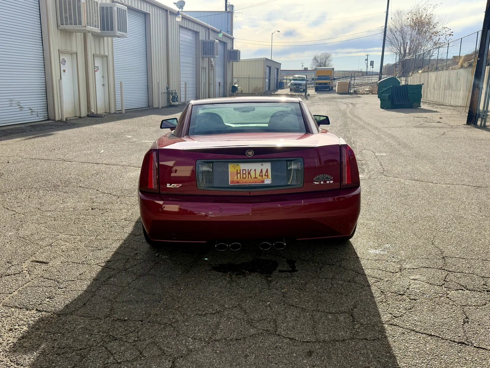 2006 Cadillac XLR-V - Image 16 of 31