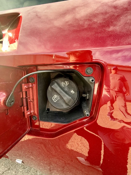 2006 Cadillac XLR-V - Image 29 of 31
