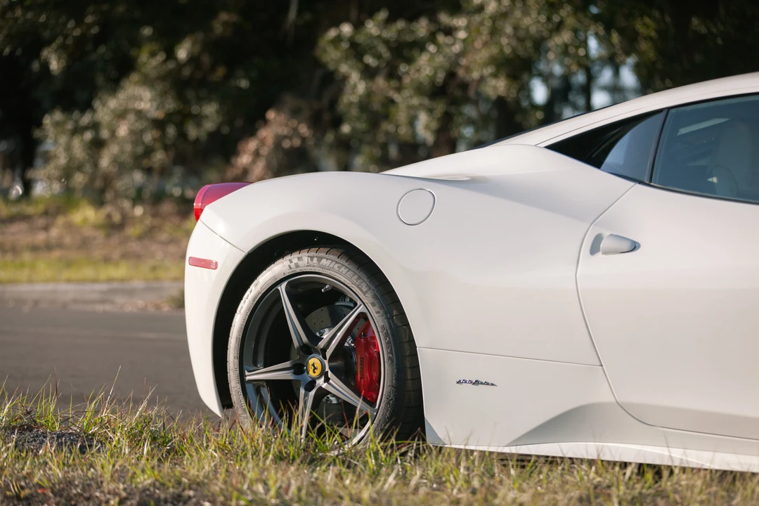 2014 Ferrari 458 Italia - Image 9 of 31
