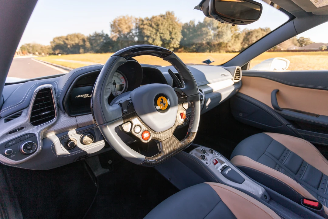 2014 Ferrari 458 Italia - Image 27 of 31