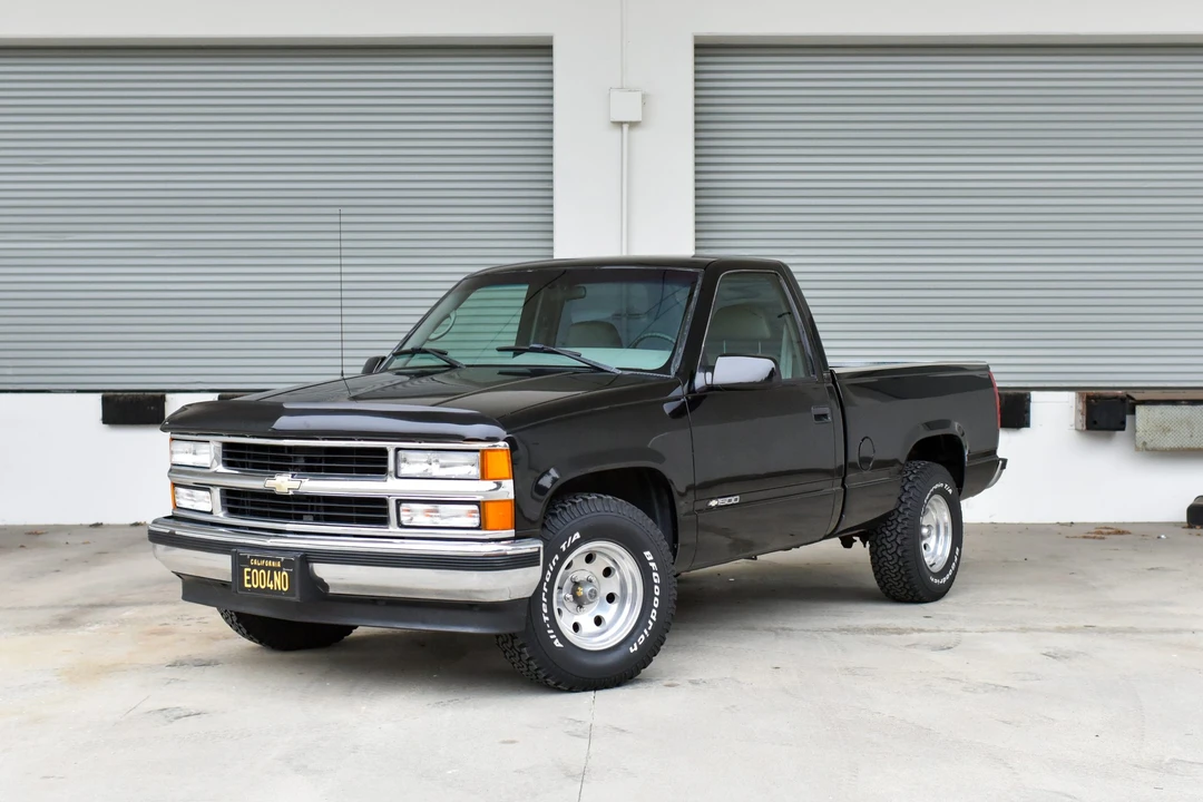 1995 Chevrolet C/K 4th Gen - Image 3 of 31