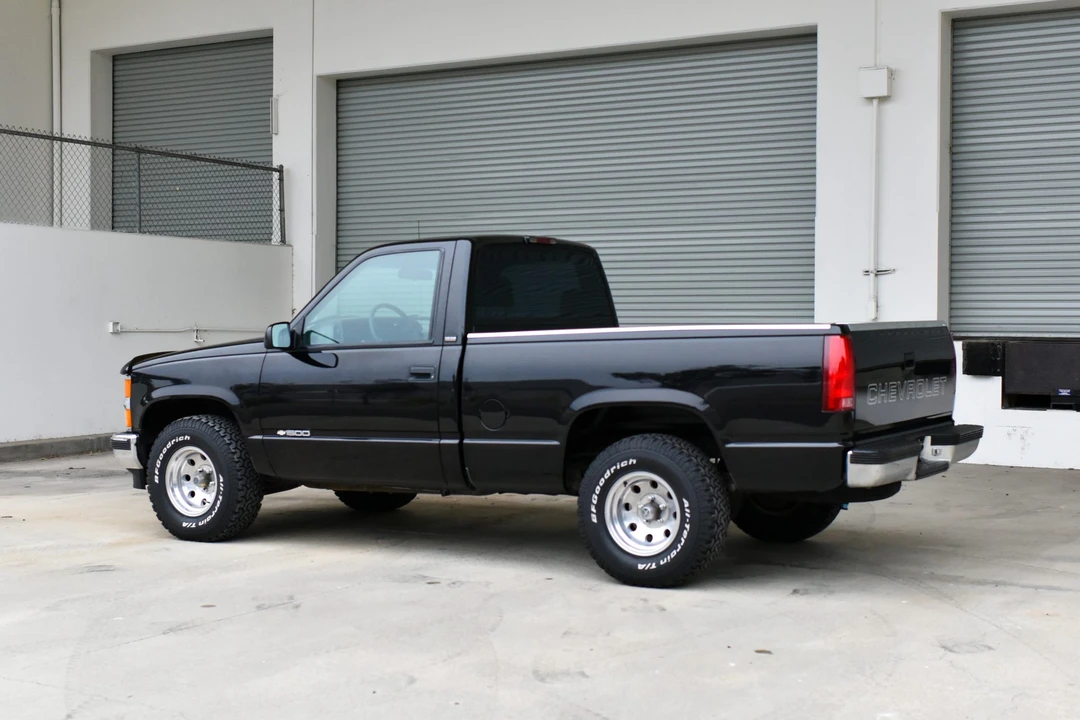 1995 Chevrolet C/K 4th Gen - Image 7 of 31