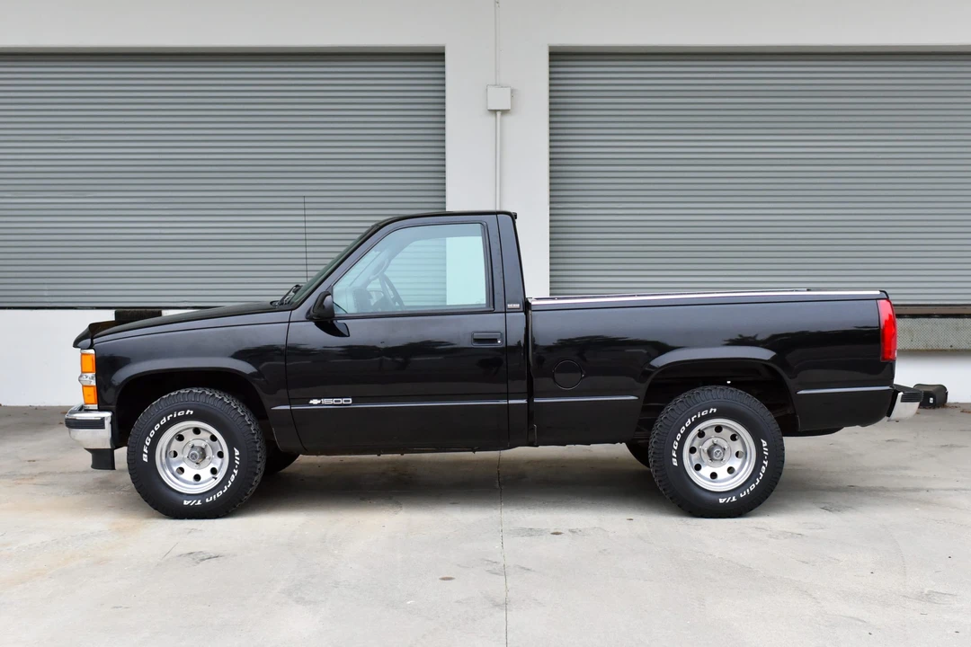 1995 Chevrolet C/K 4th Gen - Image 6 of 31