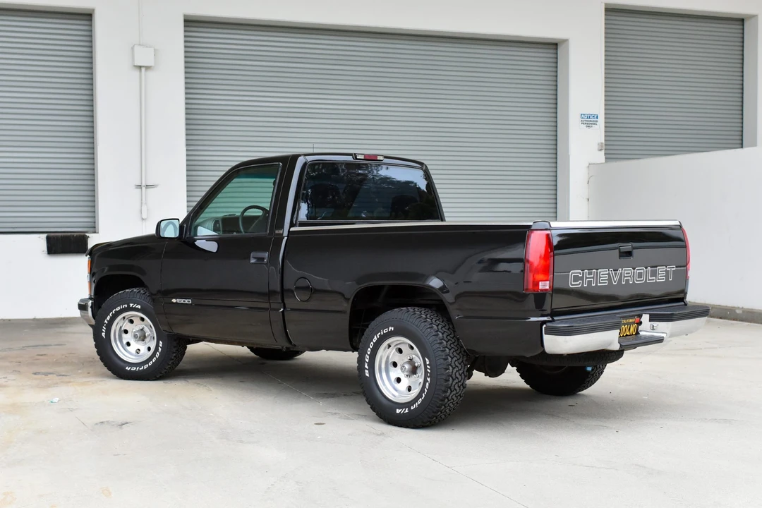 1995 Chevrolet C/K 4th Gen - Image 8 of 31