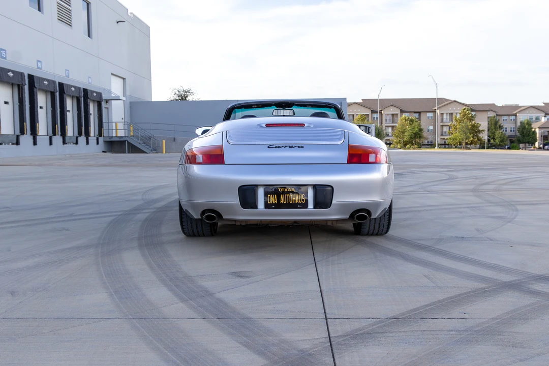 1999 Porsche 996 Carrera - Image 11 of 31