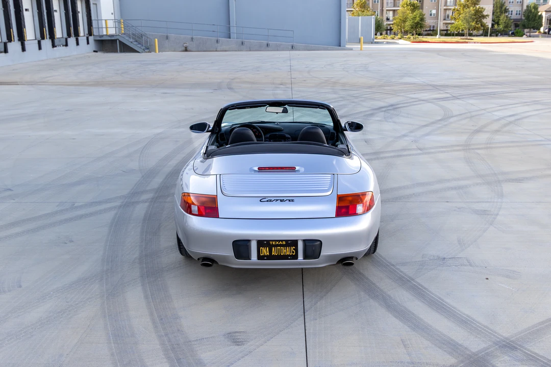 1999 Porsche 996 Carrera - Image 13 of 31